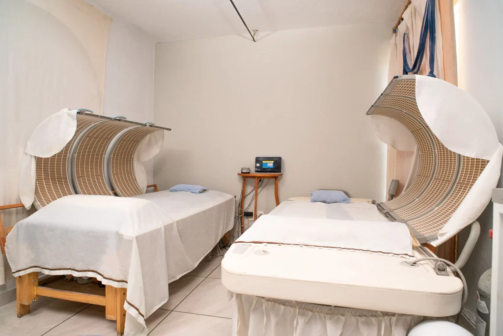 Fotografía 1 de cama de infrarrojo. Parte de nuestros servicios de spa en Guadalajara.